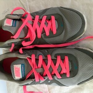 Nike Women's Athletic Shoes in Gray and Pink